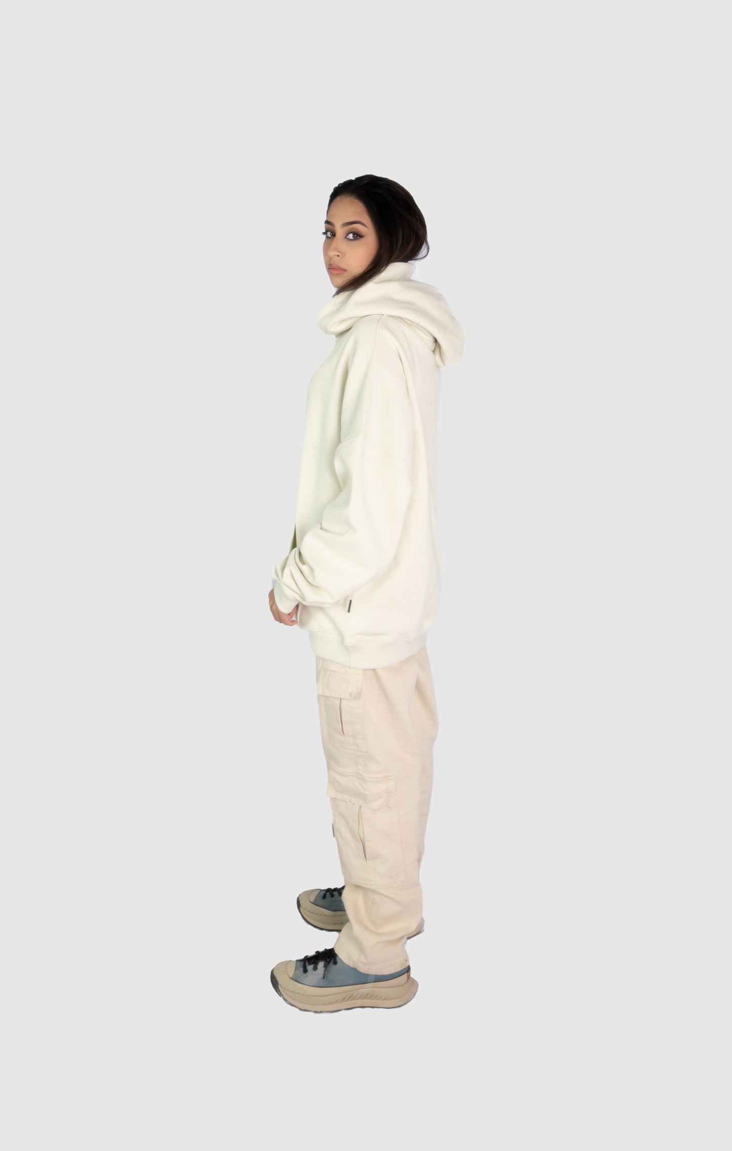 BEIGE WHITE HOODIE